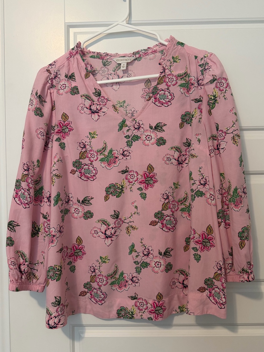 Crown & Ivy Pink Floral V-Neck Blouse